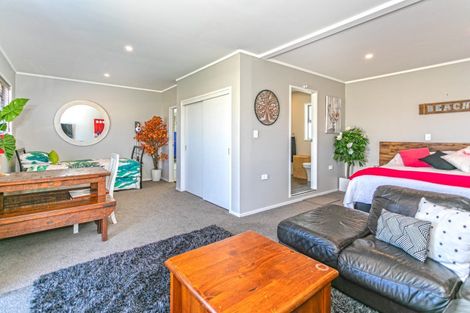 Photo of property in 336 Wharf Road, Coromandel, 3506