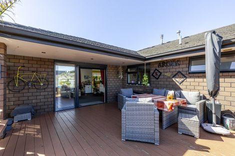 Photo of property in 7d Hinau Street, Inglewood, 4330