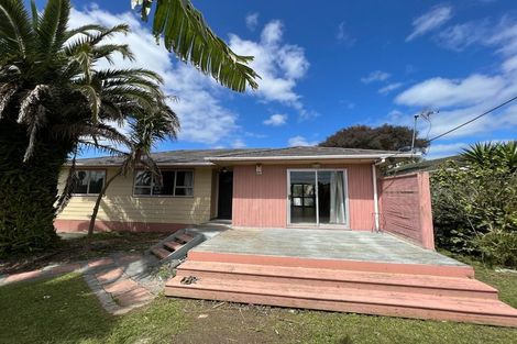 Photo of property in 92 Bruce Mclaren Road, Henderson, Auckland, 0612