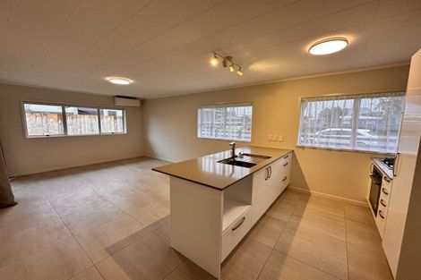 Photo of property in 1/1 Pine Road, Orewa, 0931