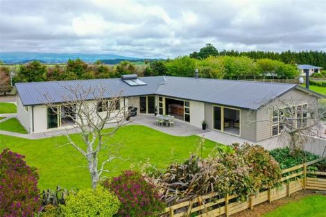 Photo of property in 457 Upland Road, Tarurutangi, New Plymouth, 4372