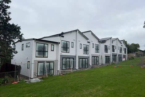 Photo of property in 5/30a Tirimoana Road, Te Atatu South, Auckland, 0602