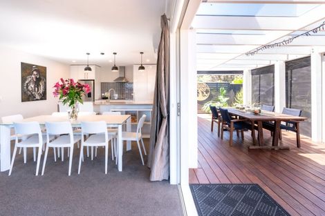 Photo of property in 6 Konini Crescent, Waikanae Beach, Waikanae, 5036