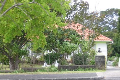 Photo of property in 317 Rangatira Road, Beach Haven, Auckland, 0626