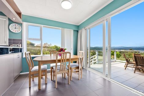 Photo of property in 21 Acacia Avenue, Maungaraki, Lower Hutt, 5010