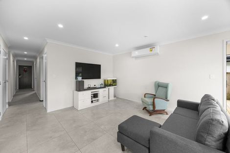 Photo of property in 13 Leebank Crescent, Riverhead, 0820