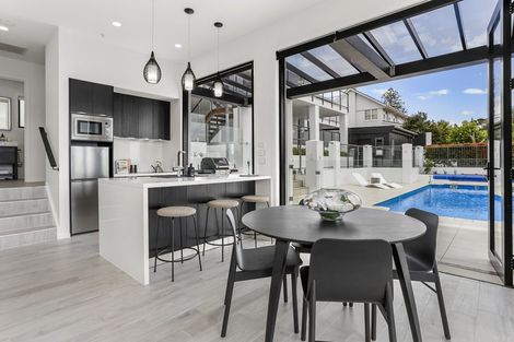 Photo of property in 35 Palmer Crescent, Mission Bay, Auckland, 1071