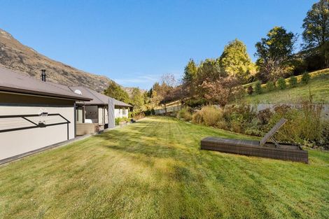 Photo of property in 28 Quill Street, Lake Hayes, Queenstown, 9304