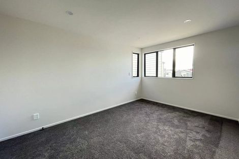 Photo of property in 29 Noeleen Street, Glenfield, Auckland, 0629
