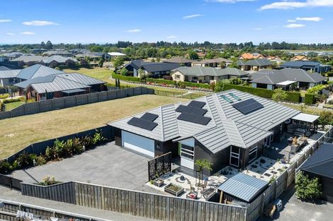 Photo of property in 14 Deans Place, Amberley, 7410