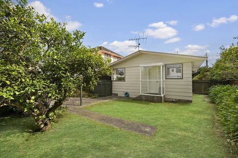 Photo of property in 2 Waldie Grove, Avalon, Lower Hutt, 5011