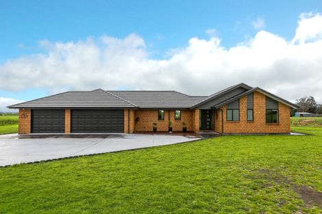 Photo of property in 1356b South Road, Kaitake, New Plymouth, 4374