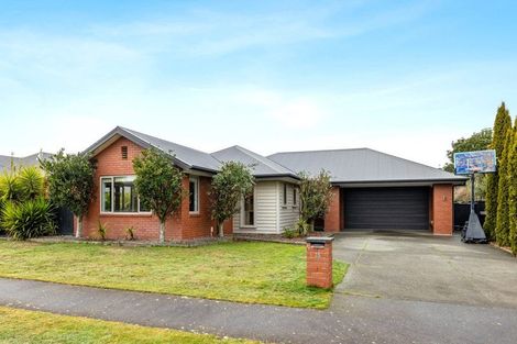 Photo of property in 15 Melville Crescent, Rolleston, 7614