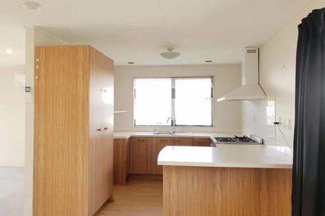 Photo of property in 1/7 Kinvig Place, Ranui, Auckland, 0612