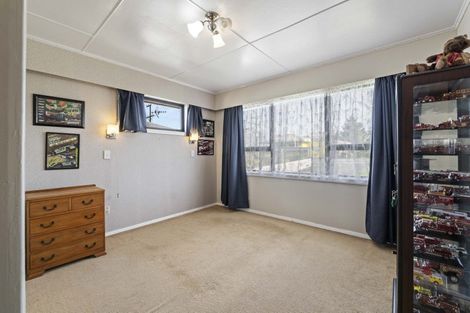 Photo of property in 82 High Street, Eltham, 4322