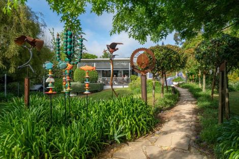 Photo of property in 255 Mapara Road, Acacia Bay, Taupo, 3385