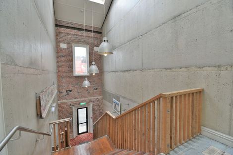 Photo of property in 37 Dowling Street, Dunedin Central, Dunedin, 9016