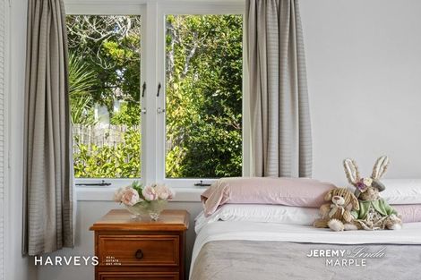 Photo of property in 61a West Lynn Road, Titirangi, Auckland, 0604