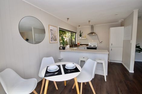 Photo of property in 2/47 Flaxdale Street, Birkdale, Auckland, 0626