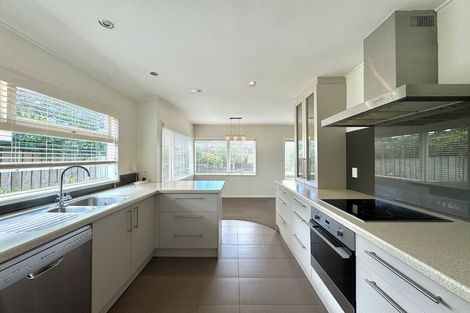 Photo of property in 98 Angelo Avenue, Howick, Auckland, 2014