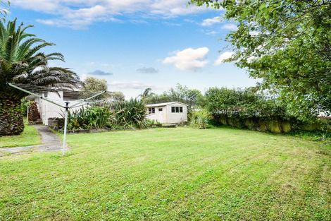 Photo of property in 85 Farquhar Road, Glendene, Auckland, 0602