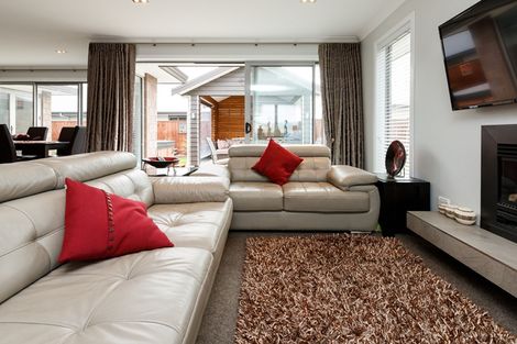 Photo of property in 47 Rodeo Drive, Kelvin Grove, Palmerston North, 4414