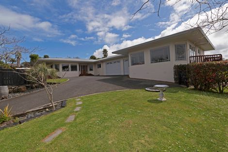 Photo of property in 12 Amber Place, Waimauku, 0812