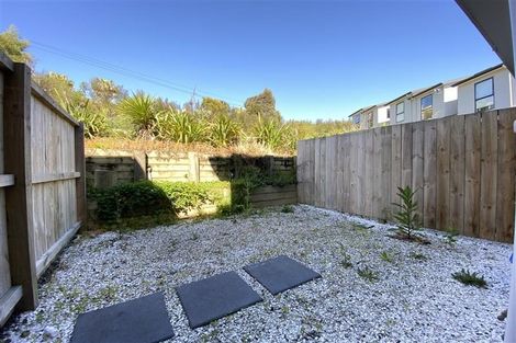 Photo of property in 40 Akeake Lane, Albany Heights, Auckland, 0632