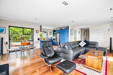 Photo of property in 730 Taiharuru Road, Taiharuru, Onerahi, 0192