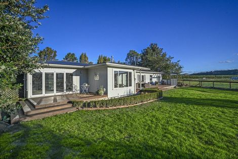 Photo of property in 357 Swamp Road, Fernhill, Napier, 4183