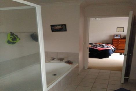 Photo of property in 188a Henderson Valley Road, Henderson, Auckland, 0612