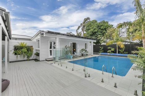 Photo of property in 12 Oban Road, Westmere, Auckland, 1022