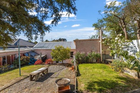 Photo of property in 16 Scotia Street, Port Chalmers, 9023