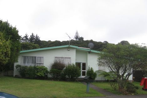 Photo of property in 19 Woolwich Close, Whitby, Porirua, 5024