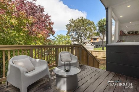 Photo of property in 2/22 Rangatira Road, Birkenhead, Auckland, 0626