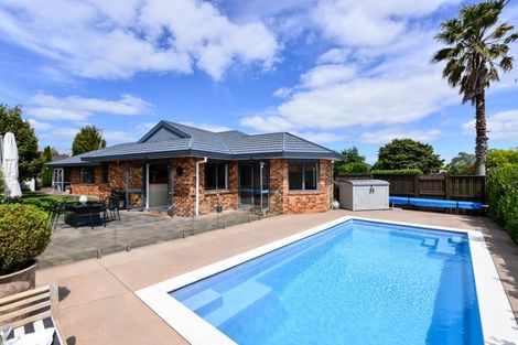 Photo of property in 18 Spinnaker Drive, Flagstaff, Hamilton, 3210