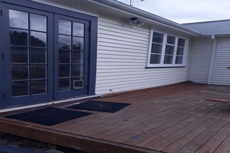 Photo of property in 218 Wellington Road, Wainuiomata, Lower Hutt, 5014