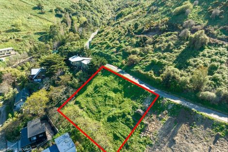 Photo of property in 11 Harmans Road, Lyttelton, 8082