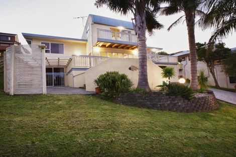 Photo of property in 20 Merehai Place, Snells Beach, 0920