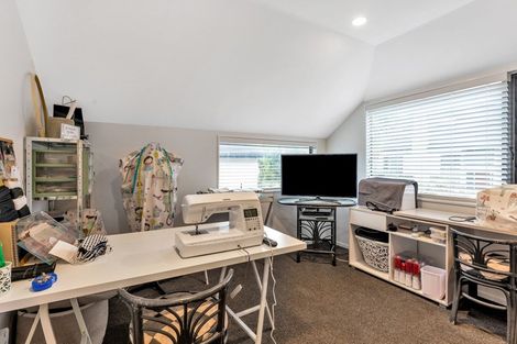 Photo of property in 192 Ridge Road, Howick, Auckland, 2014