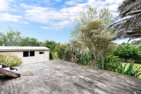 Photo of property in 85 Farquhar Road, Glendene, Auckland, 0602