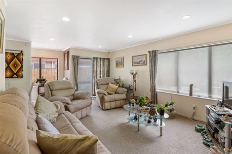 Photo of property in 11 Sheriff Place, Randwick Park, Auckland, 2105