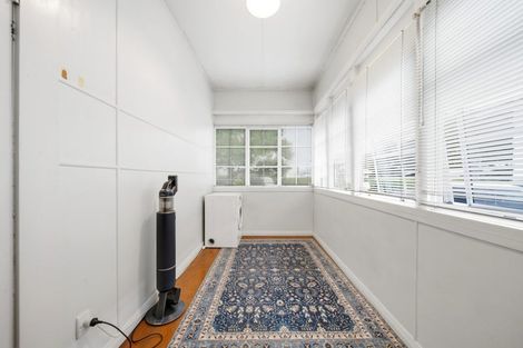 Photo of property in 42 Lippiatt Road, Otahuhu, Auckland, 1062