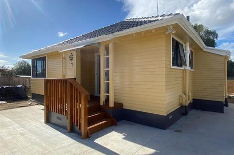 Photo of property in 65 Kelman Road, Kelston, Auckland, 0602