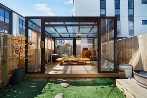 Photo of property in 9 Landing Path Drive, Hobsonville, Auckland, 0616