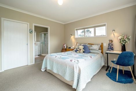 Photo of property in 63 Grey Street, Woodville, 4920