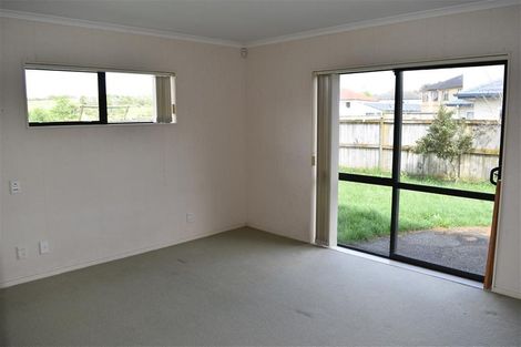 Photo of property in 9 Ballintra Close, Pinehill, Auckland, 0632