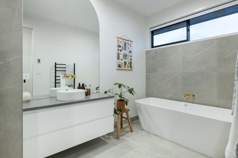 Photo of property in 2 Doyle Lane, Pyes Pa, Tauranga, 3112