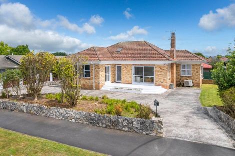 Photo of property in 22 Forest Lake Road, Forest Lake, Hamilton, 3200