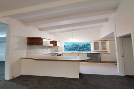 Photo of property in 35 Glennandrew Drive, Half Moon Bay, Auckland, 2012